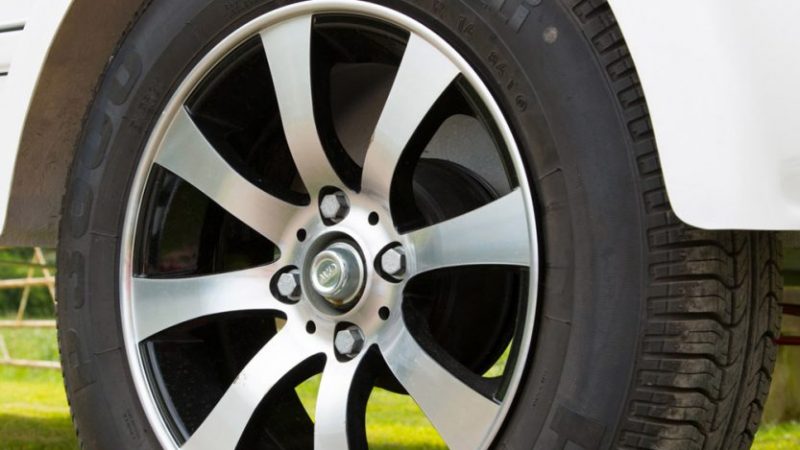 1500_detail_tires